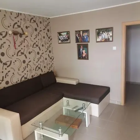 яна Будинок відпочинку Светий Влас